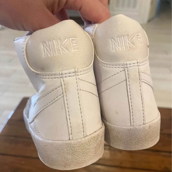 Girls Nike Blazers - Picture 2 of 5